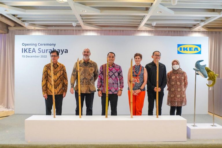 IKEA Buka di Surabaya, Dukung UKM dan Seniman Lokal dengan Konsep Teras Indonesia Terbaru