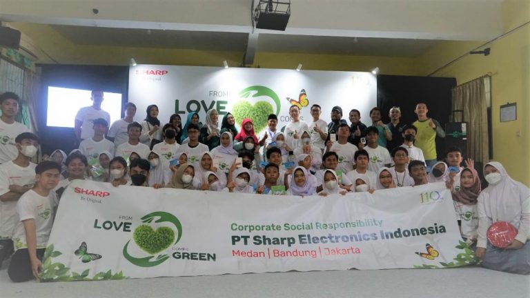 Rayakan Hari Jadi, Sharp Kampanye Pelestarian Lingkungan ke Siswa Sekolah