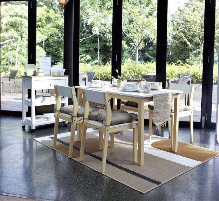 Makeover Ruang Makan dan Ruang Keluarga dengan Gaya Japandi