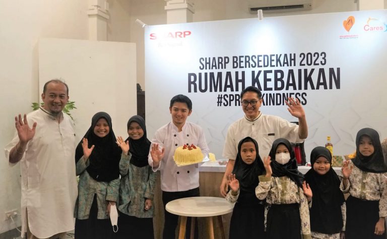 Di “Rumah Kebaikan”, Sharp Bersedekah Ajak Masyarakat Jadi Volunteer atau Donatur untuk Berbagi di Bulan Ramadan 2023