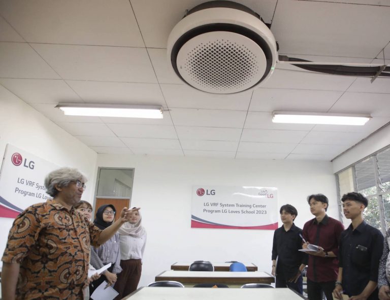 LG Loves School Tingkatkan Kenyamanan Ruang Belajar Polban