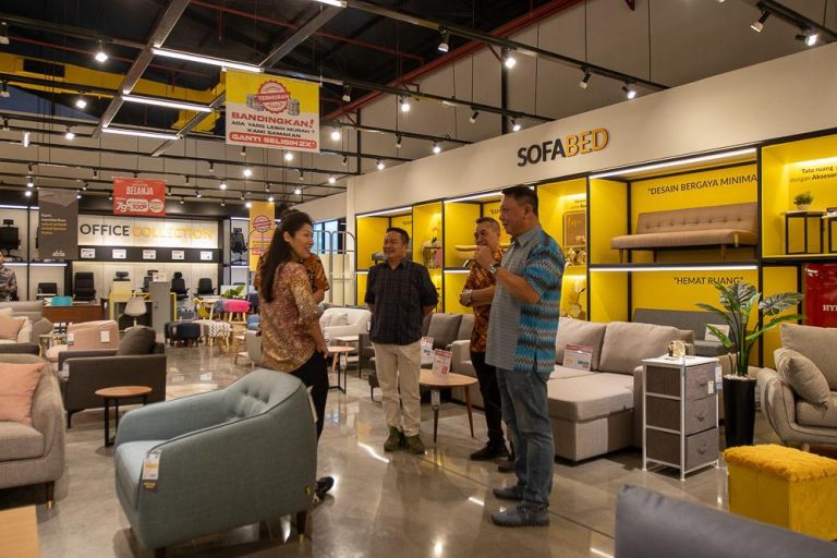 Atria Samarinda Resmi Dibuka, Tempat Terlengkap dan Nyaman bagi Keluarga Muda Berbelanja Furnitur dan Matras 