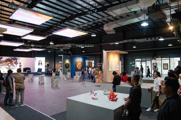 ICAD by the Bay 2024 IDD PIK2: Pameran Karya Seni dari Perupa dan Desainer Kontemporer Indonesia