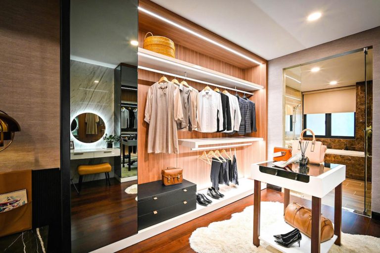 Mengenal Walk In Closet, Ruang Penyimpanan Khusus di Rumah
