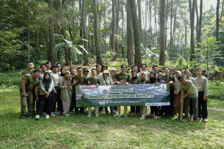 Sharp Indonesia Bersama Sharp Greenerator Siapkan Investasi Bagi Masa Depan Bumi