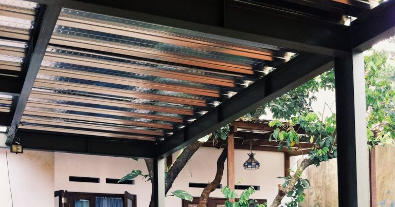 Ngedak Lebih Praktis dengan Material Dak Metal, Diekspos  Pun Indah