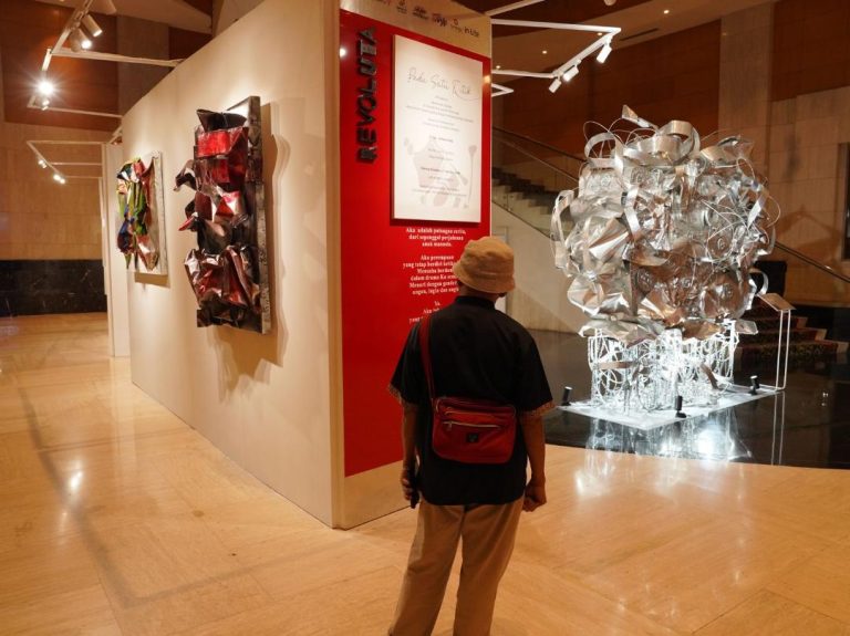 Beyond Illumination: Mengubah Pencahayaan Menjadi Ekspresi Seni