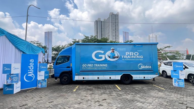 Midea Buka Direct Service Center di Bekasi