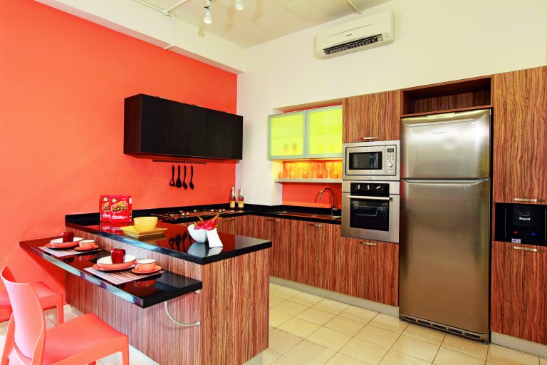 Dapur Orange Desain Kompak Sarat Fungsi, Harga Pembuatan Rp5 Juta/ml