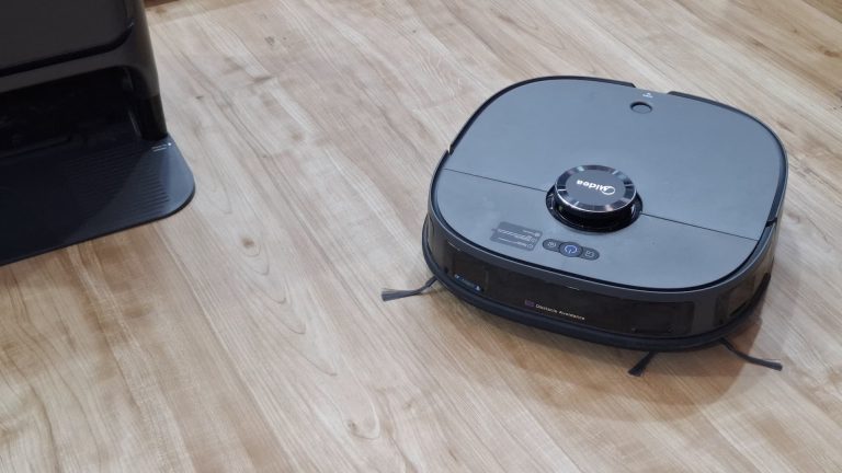 Midea Robot Vacuum Cleaner Bersihkan Debu di Sudut yang Sering Terlewatkan