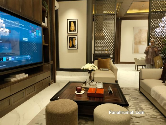 Living room hunian mewah Matera Signature Paramount Land di Gading Serpong dengan desain Modern American Classic