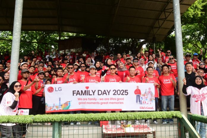 Tim Marketing & Sales dan Servis LG Indonesia