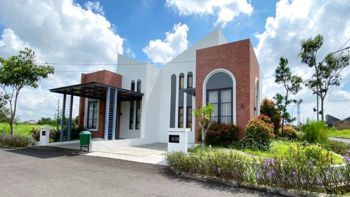 Fasad rumah tapak KGV3 di Karawang