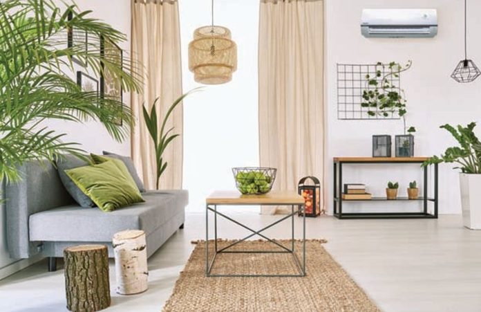 Peletakan AC Inverter pada ruang keluarga