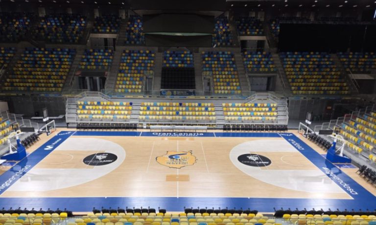 Arena basket dengan pencahayaan dari Philips Signify