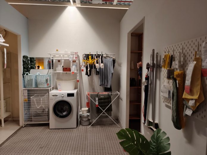 area laundry atau laundry room